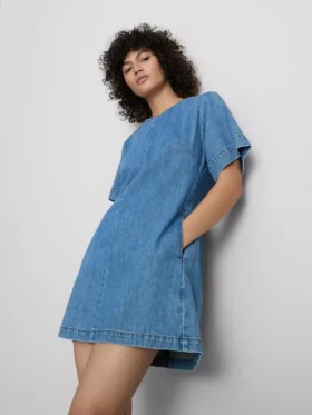 Mini-shiftkjole i bomullsdenim