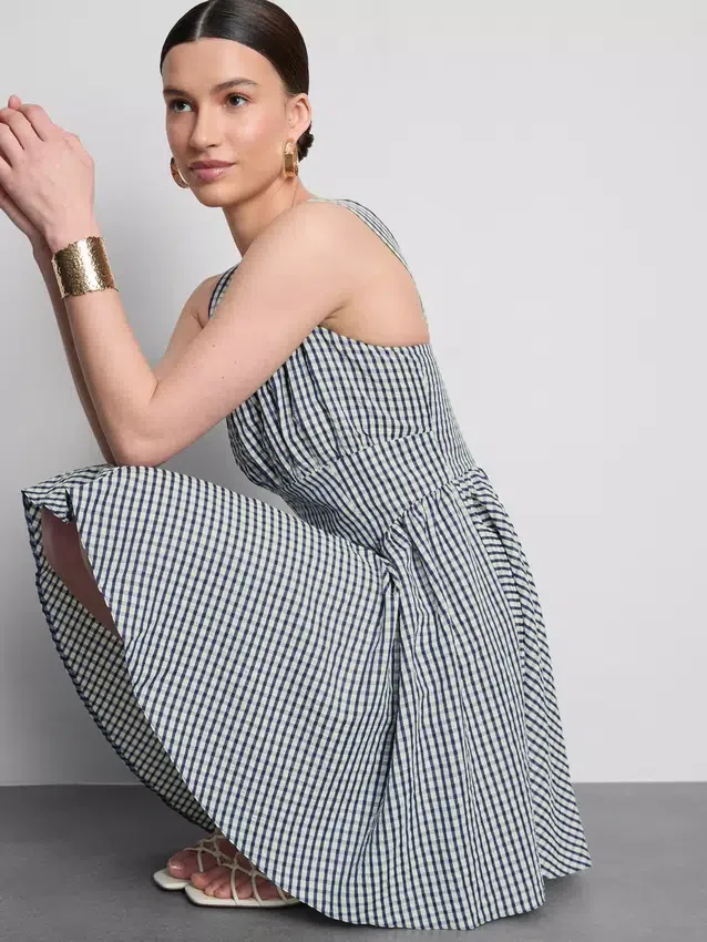 Minikjole med korsett i gingham-mønster