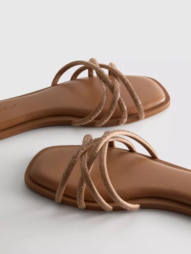 Mule-sandaler med «Diamanta»-veving