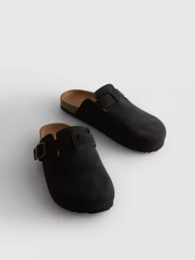 Mule-tøfler med lukket tå
