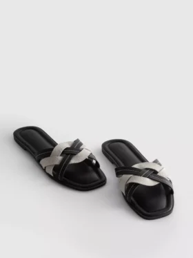 Mules med flettede stropper