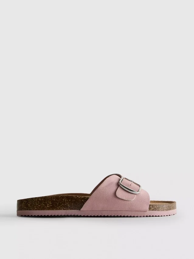 Mulesandaler med spenne