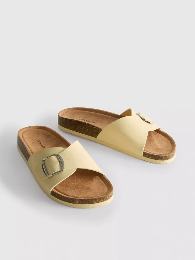 Mulesandaler med spenne