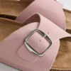 Mulesandaler med spenne