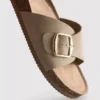 Mulesandaler med spenne