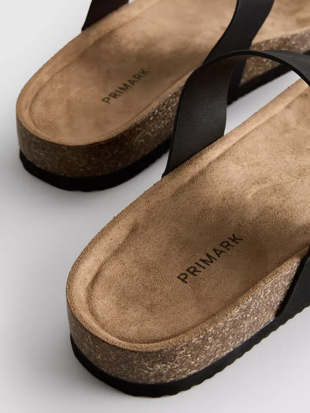 Mulesandaler med T-bar og spenne