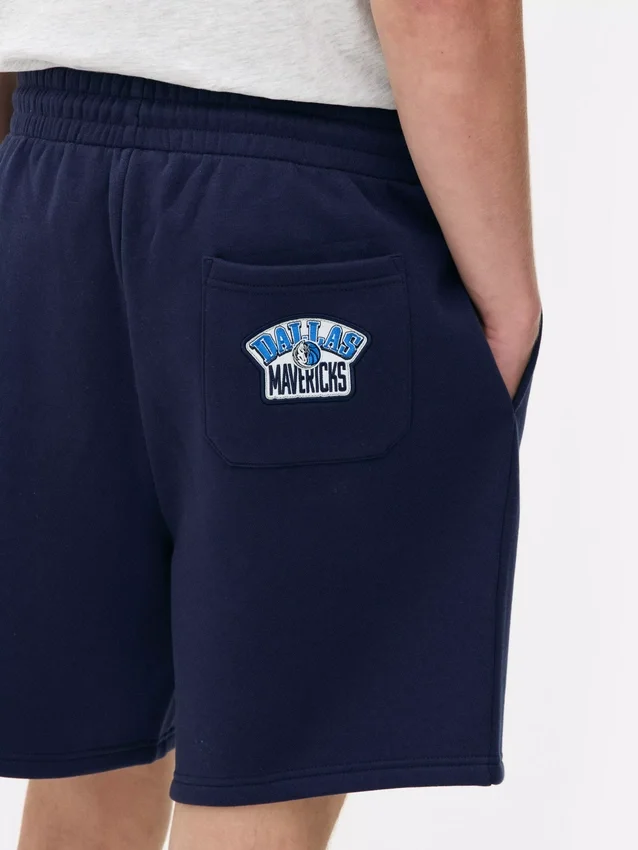 NBA Dallas Mavericks shorts med snøring