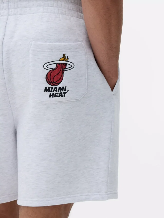 NBA Miami Heat shorts med snøring