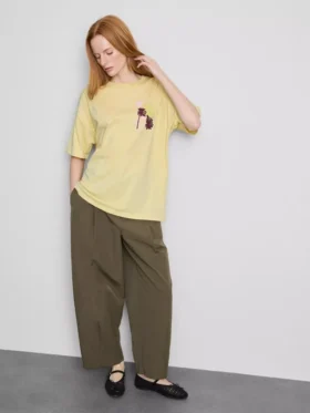 Oversized grafisk boyfriend-T-skjorte i bomull