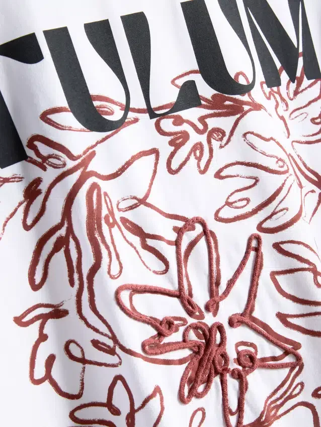 Oversized grafisk boyfriend-T-skjorte i bomull