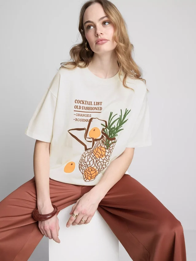 Oversized T-skjorte i bomull i gammeldags stil