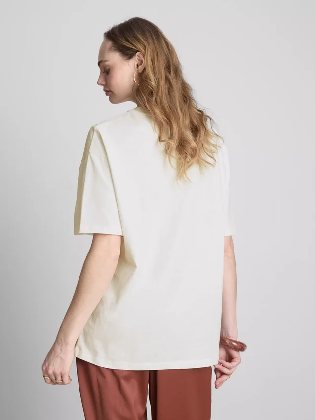 Oversized T-skjorte i bomull i gammeldags stil