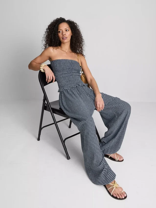 Paula Echevarría bandeau-top i gingham med volanger