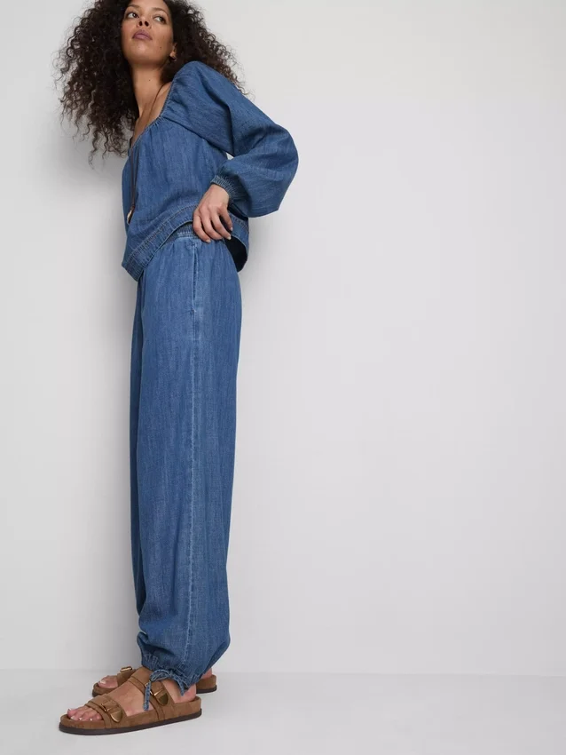 Paula Echevarría harembukser i bomullsrik denim