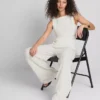 Paula Echevarría rynket, krøllet tank-top