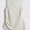Paula Echevarría rynket, krøllet tank-top