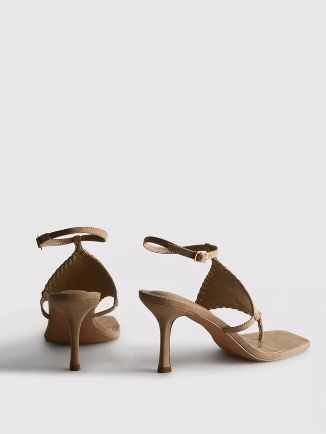 Paula Echevarría-sandaler med nitter