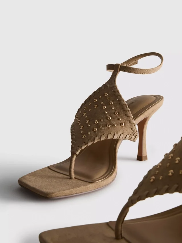 Paula Echevarría-sandaler med nitter