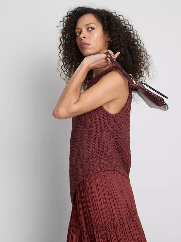 Paula Echevarría strikket asymmetrisk topp