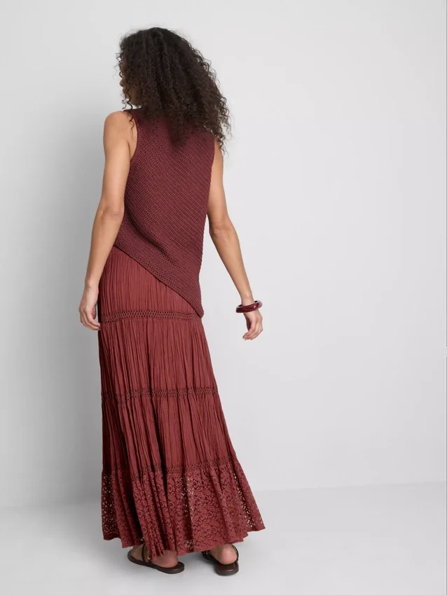 Paula Echevarría strikket asymmetrisk topp