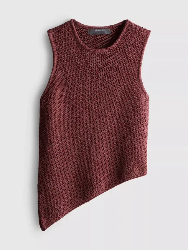 Paula Echevarría strikket asymmetrisk topp