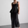 Peplum-top i krepp med hjerteformet utringning