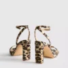 Platform-høyhælte sko med leopardmønster