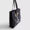 Praktisk totebag med «Magic»-motiv