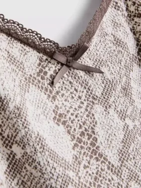 Pysjamaser med leopardmønstret blonder-cami