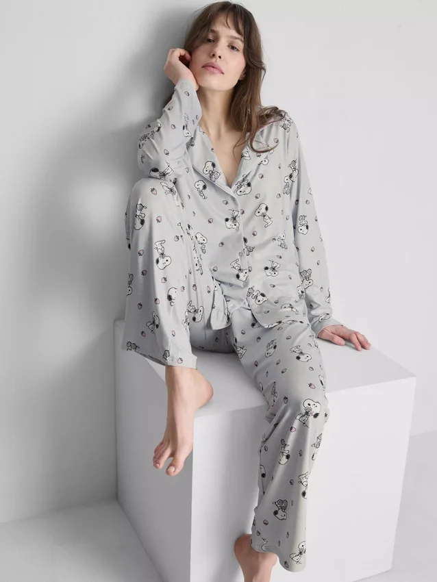 Pysjamaser med Snoopy-motiv i boyfriend-stil
