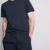 Pysjamassett med T-skjorte og shorts