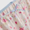 Pysjamassett med tettsittende cami og shorts