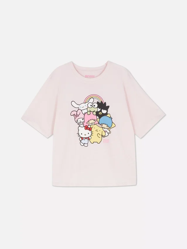 Pysjamastopper med «Hello Kitty og venner»-motiv