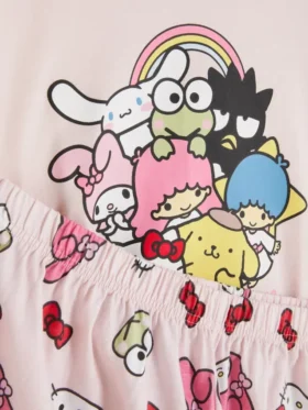Pysjamastopper med «Hello Kitty og venner»-motiv