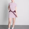 Ribbet bodycon-minikjole i T-skjorte-stil