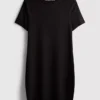 Ribbet bodycon-minikjole i T-skjorte-stil