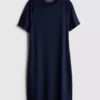 Ribbet bodycon-minikjole i T-skjorte-stil