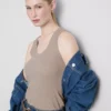 Ribbet tank-top i bomullsblanding