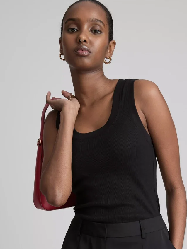 Ribbet tank-top i bomullsblanding