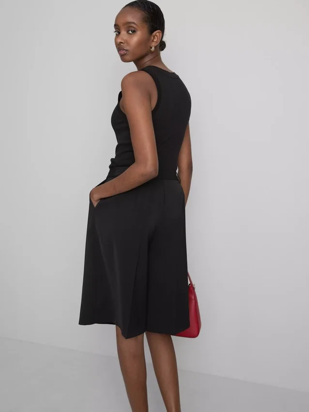 Ribbet tank-top i bomullsblanding