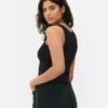 Ribbet tank-top med racerrygg