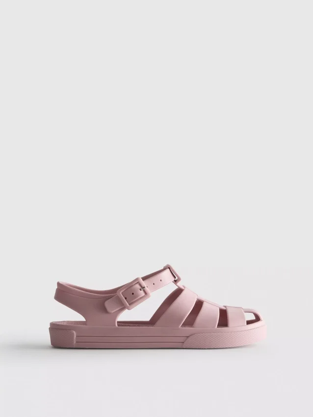 Sandaler i gelé med burdesign