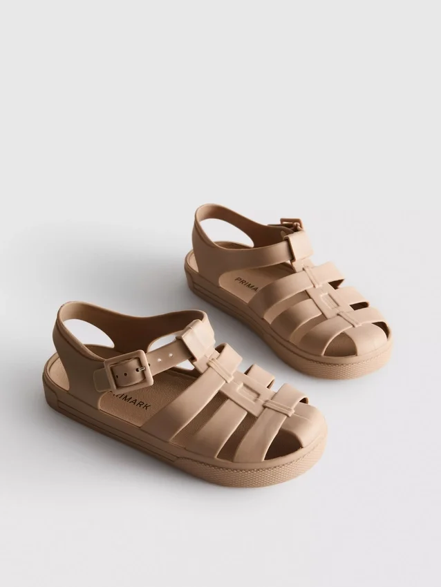 Sandaler i gelé med burdesign