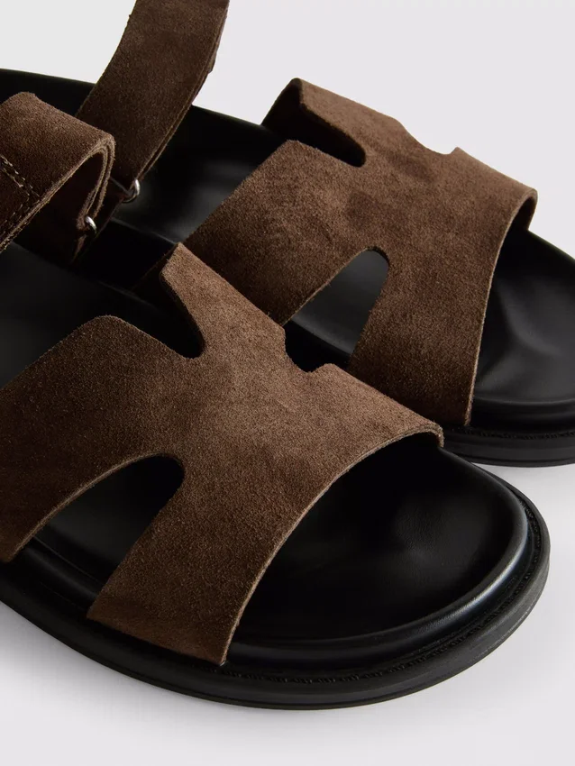 Sandaler med borrelås