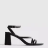 Sandaler med bred passform og blokkhæl