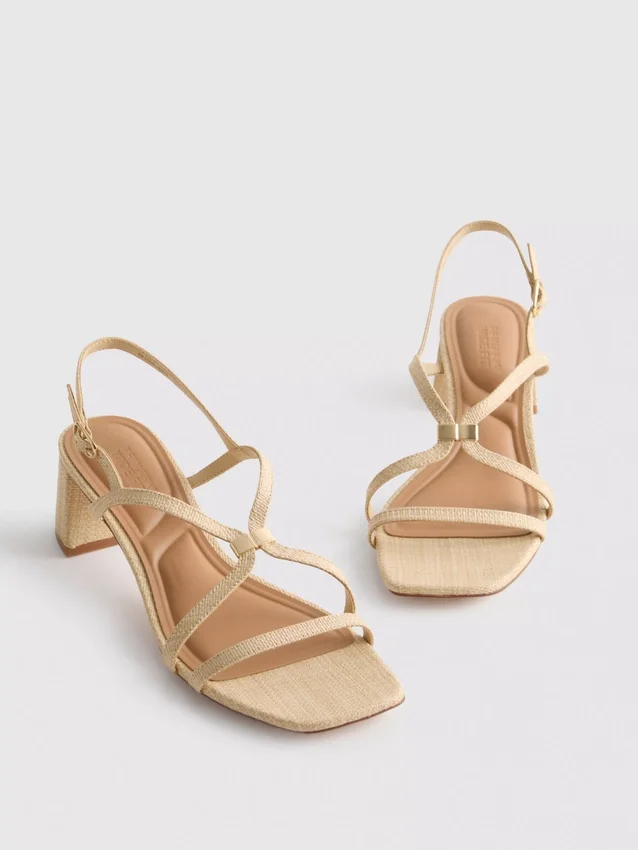 Sandaler med bred passform, raffia-kant og blokkhæl