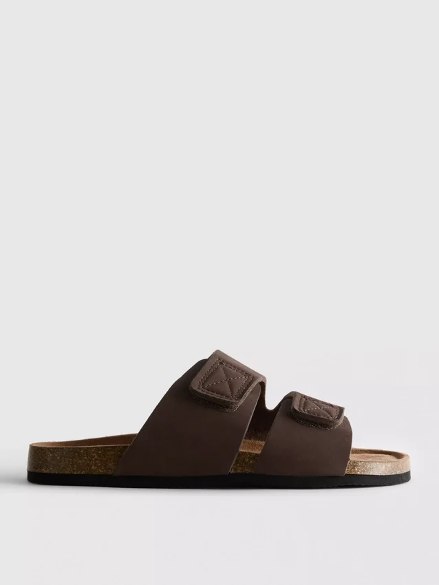 Sandaler med dobbel stropp