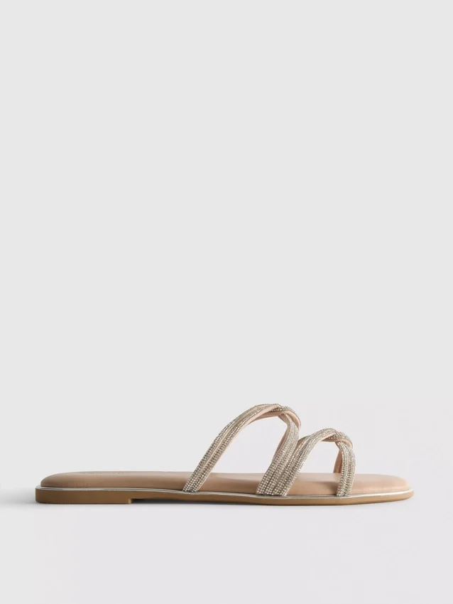 Sandaler med remmer og strass