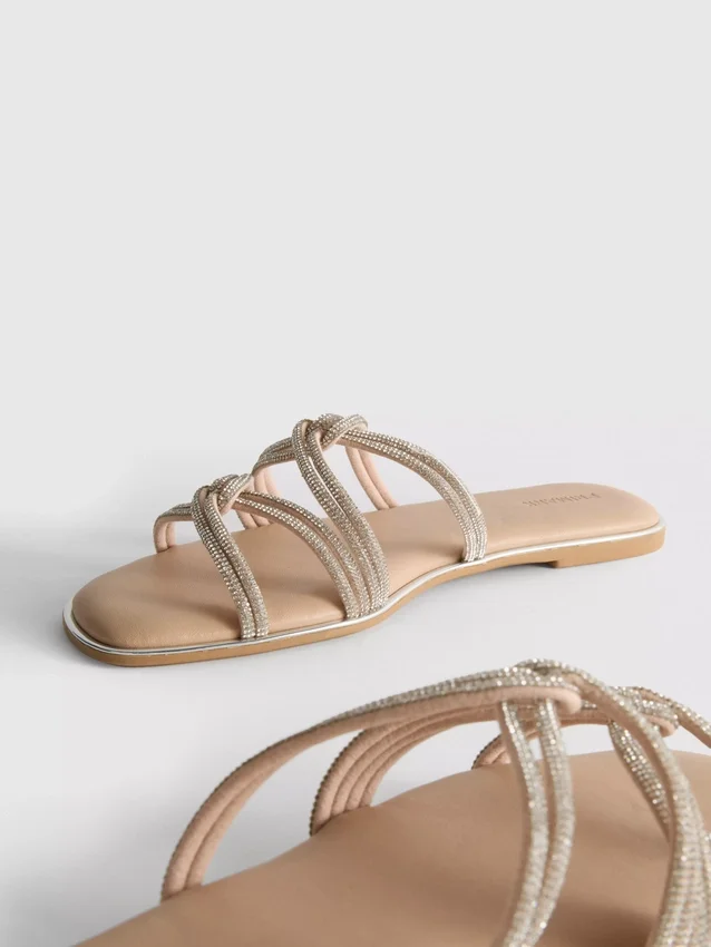 Sandaler med remmer og strass