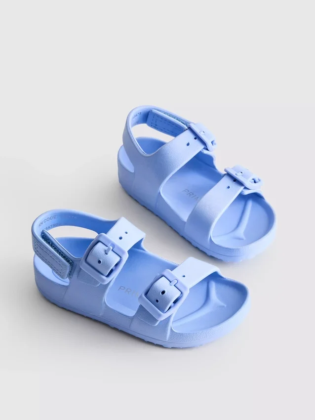 Sandaler med spenne